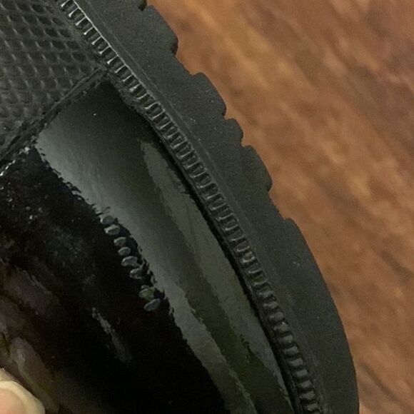 Salvatore Ferragamo size 8.5  - Picture 7 of 9